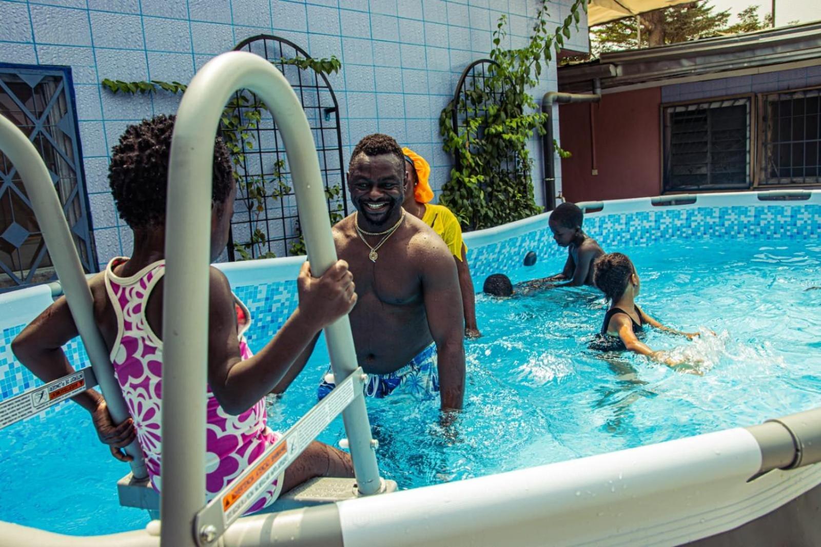 Bonamoussadi Gardens - Residence Avec Piscine Douala Exterior photo